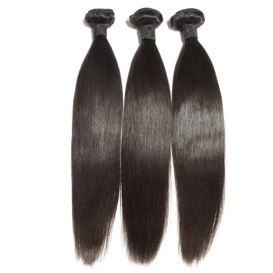 model Wearing black starlet Straight bundles in a side part install