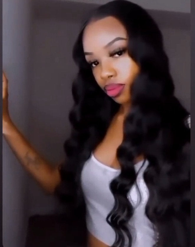 BRAZILIAN 5X5 HD "LOLA" LOOSE WAVE CLOSURE